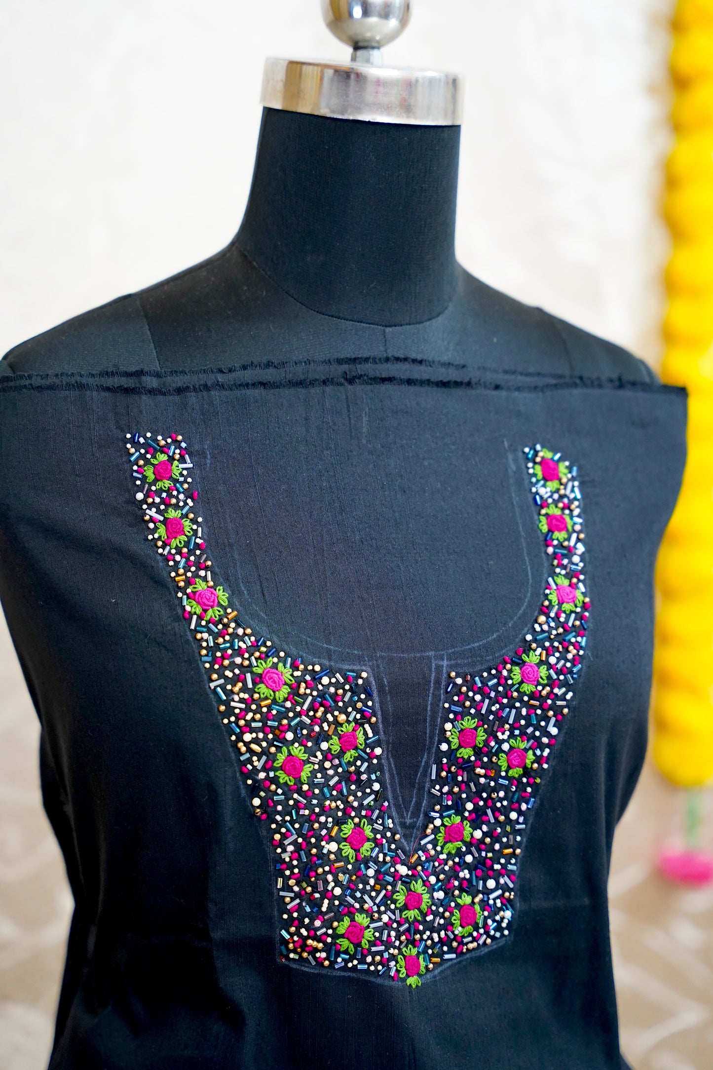 Knot stitches work Tops